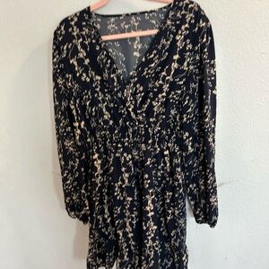 Women’s Blue & Cream Dress with Smocking Around the Middle

Size L